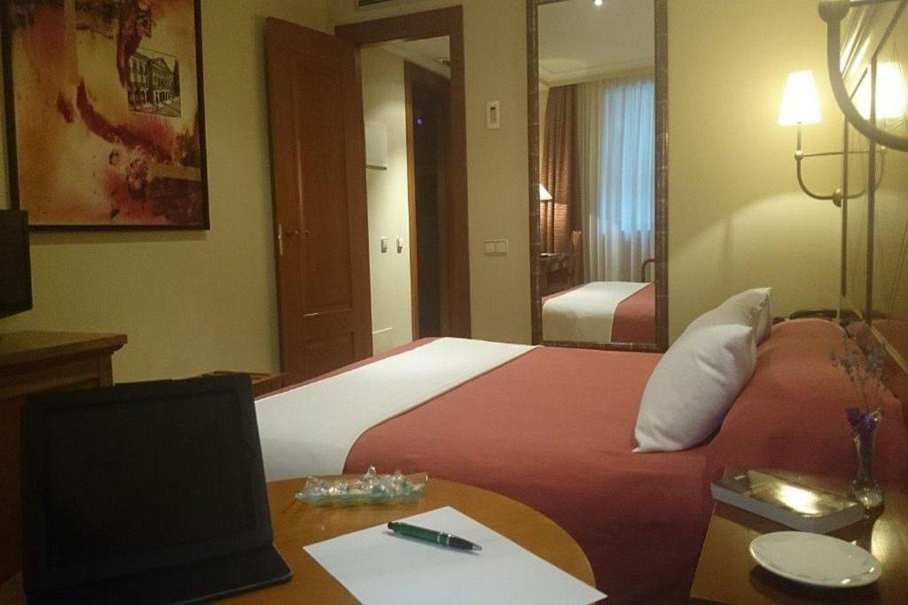 Hotel Pamplona Villava Zewnętrze zdjęcie