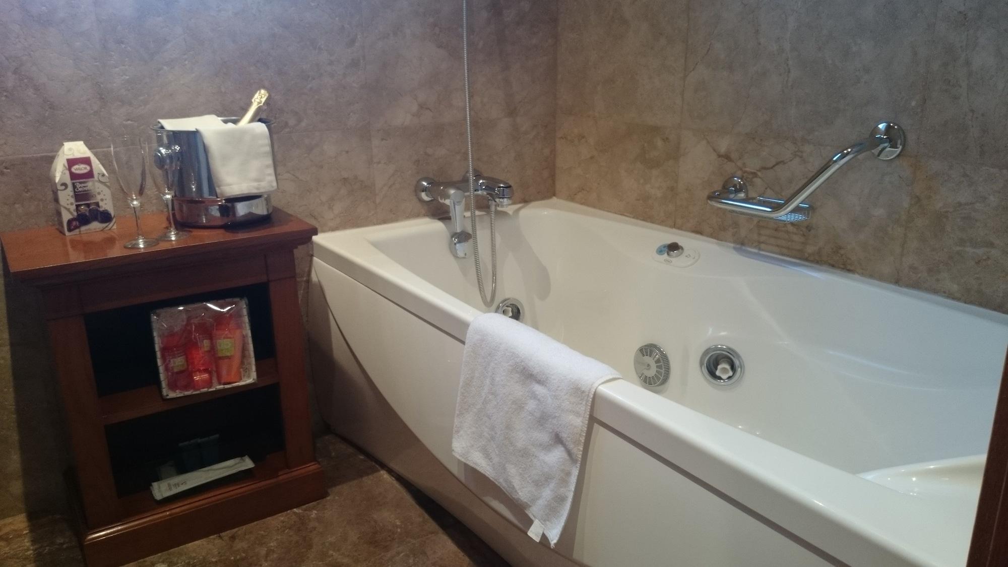 Hotel Pamplona Villava Zewnętrze zdjęcie
