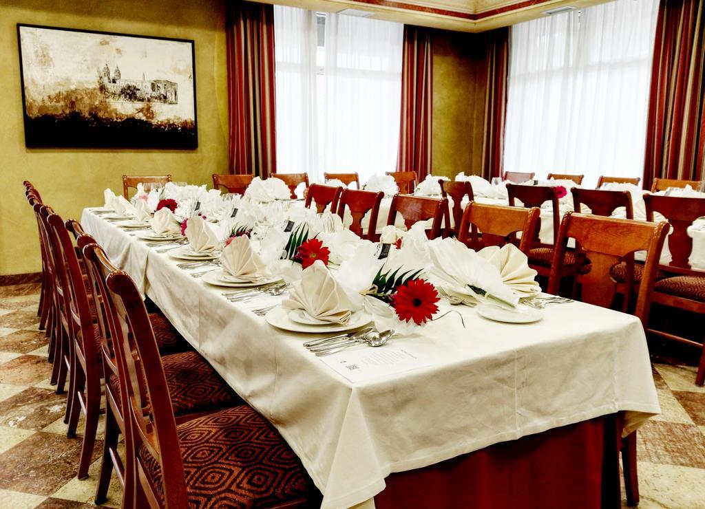 Hotel Pamplona Villava Zewnętrze zdjęcie