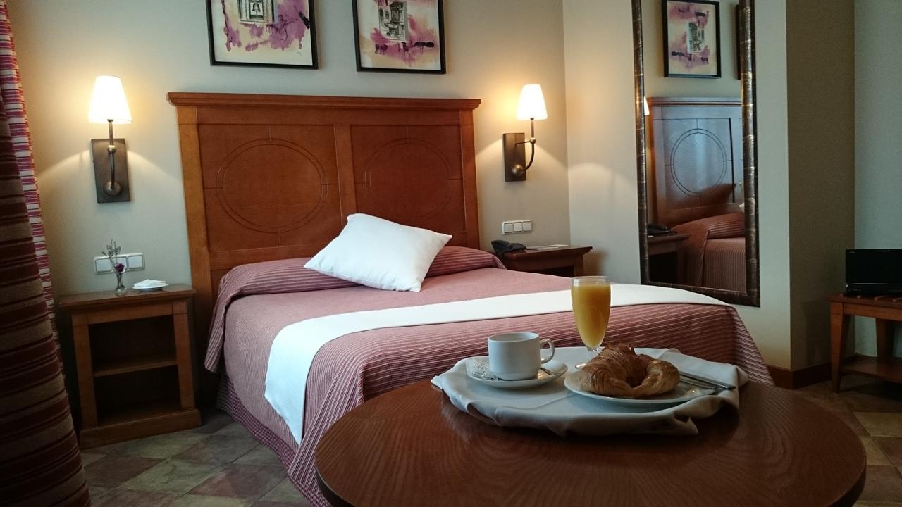 Hotel Pamplona Villava Zewnętrze zdjęcie