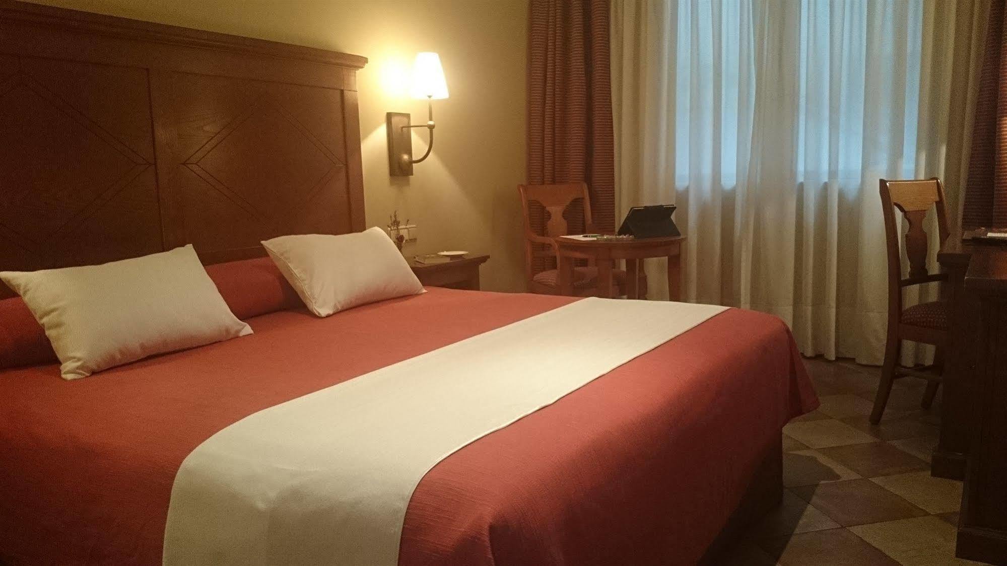 Hotel Pamplona Villava Zewnętrze zdjęcie
