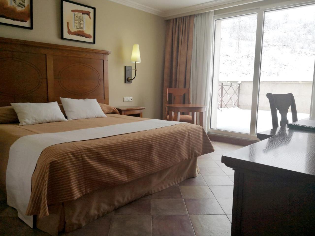 Hotel Pamplona Villava Zewnętrze zdjęcie